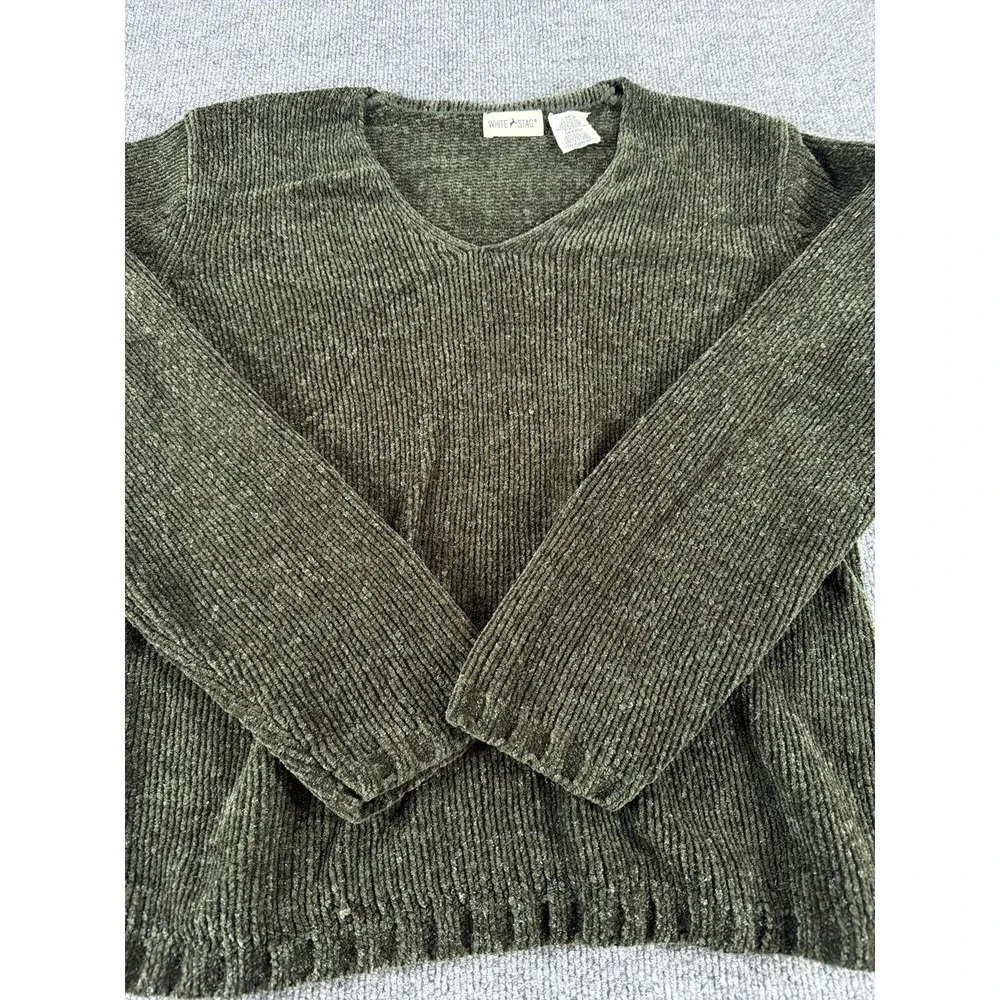 White Stag Women's Large Olive‎ Green V-Neck Sweater - Cottage, Boho, Fall, Cozy